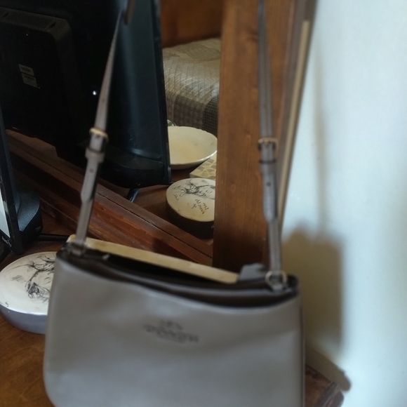 Coach Brown Shoulder Bag - Picture 7 of 9